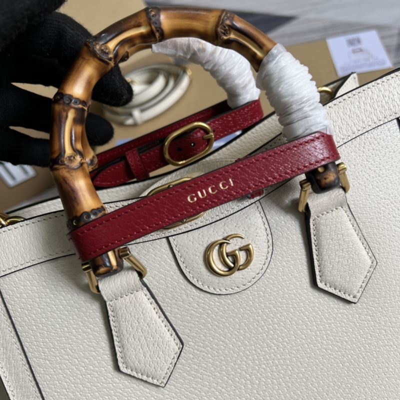 Gvc*1 tote bags